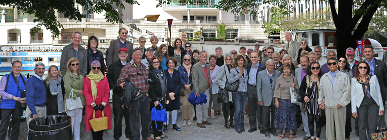 Dean’s Council Members Enjoy Boat Tour