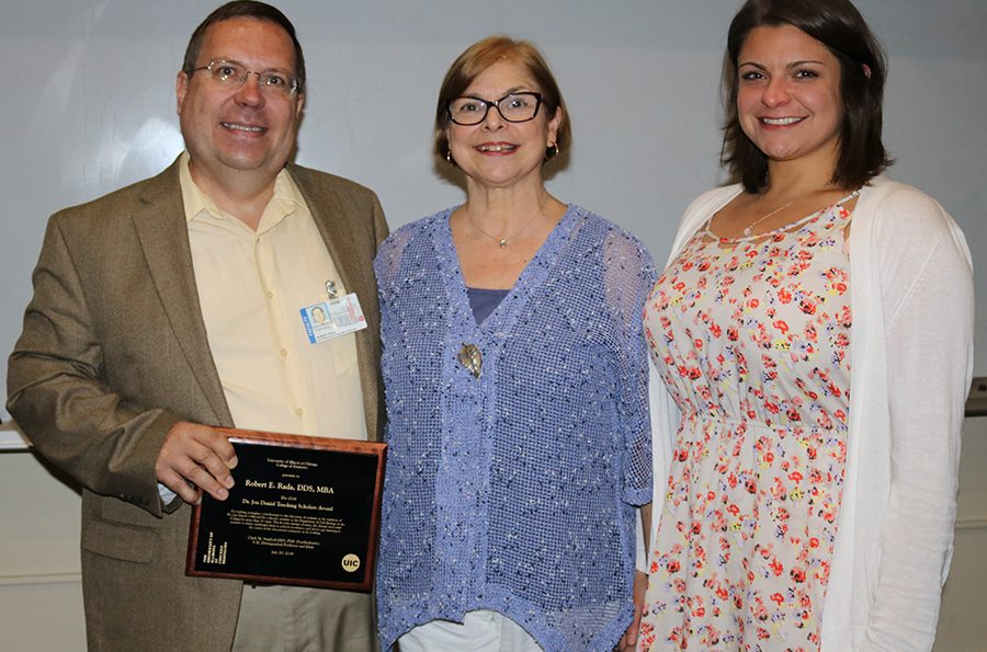 Dr. Robert E. Rada Earns Jon Daniel Teaching Award