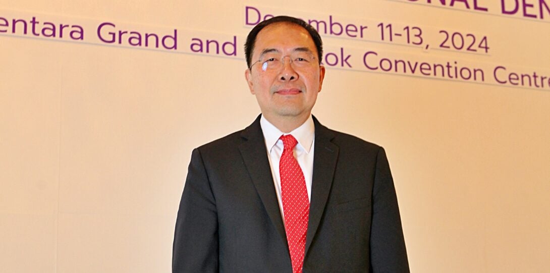 Dr. Phimon Atsawasuwan Presented at the 2024 Thailand International Dental Congress as a keynote speaker